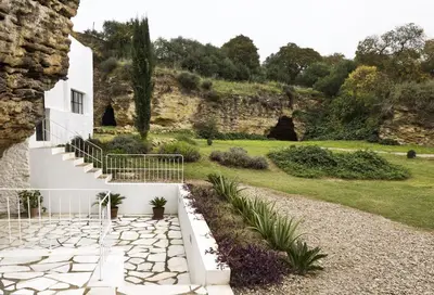 Jardín al aire libre en Cuevas del Pino Turismo Rural y Emocional SL