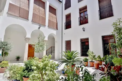 Jardín al aire libre en Pedro Lopez Free Parking Cordoba Center