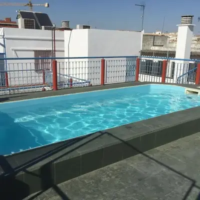 Selecta Apartamento con piscina en Calle Juzgado