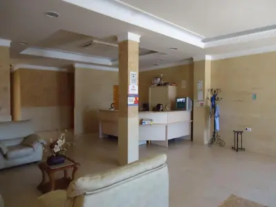 Una televisión o centro de entretenimiento en Hotel Antequera Rural Fortes La Nuit