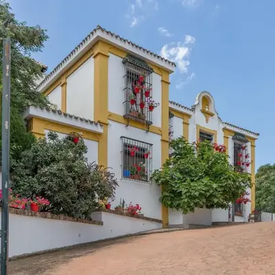Villa in Priego with pool near Sierras Subbéticas