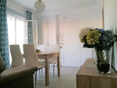 Zona de estar de Piso Con Terraza y Vistas Espectaculares