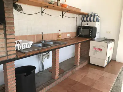 Una cocina o zona de cocina en Casa rural Los Caballos Finca Los Pelaeros