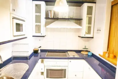 Una cocina o zona de cocina en Buhaira Apartment