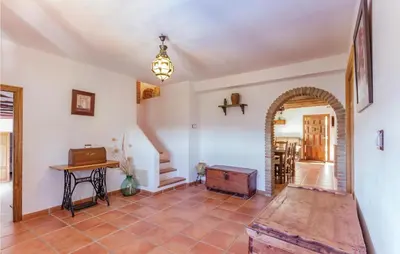 Plano de 8 Bedroom Lovely Home In Iznájar