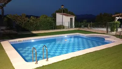 Piscina en o cerca de villadolore