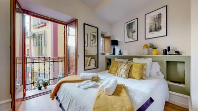 Cama o camas de una habitación en Bright and new- 2Bd 2Bth- Conde de Torrejon