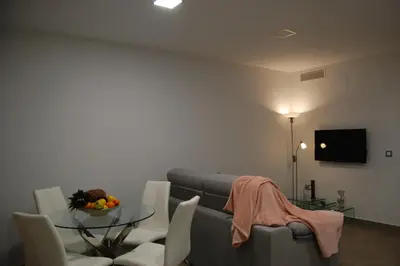 Una televisión o centro de entretenimiento en ALHAJAS DE CORDOBA