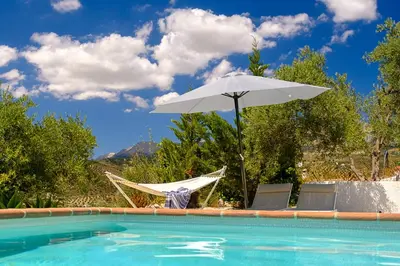Piscina en o cerca de Finca Gordo