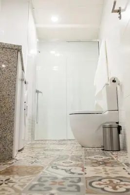 Un baño de La Judería del Buen Viaje