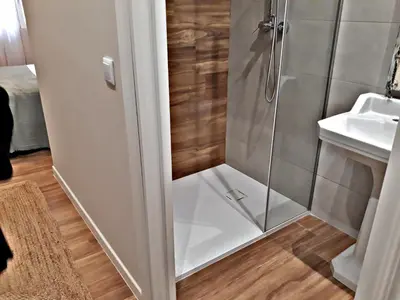 Un baño de Urban Suites El Postigo