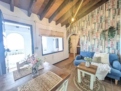 Zona de estar de Cottage in La Joya with Pool and Garden