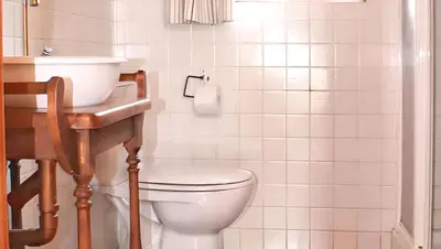 Un baño de Comfortable House in Estepa with Shared Pool