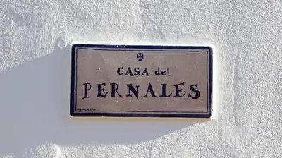Certificado, premio, señal o documento que está expuesto en Charming House in Estepa with Mountain View