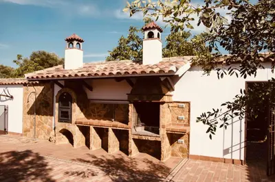 Edificio en el que se encuentra la villa