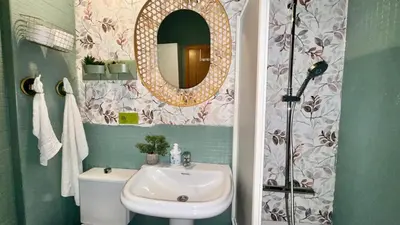 Un baño de APARTAMENTO CASA NARANJO