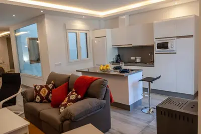 Una cocina o zona de cocina en Apartamentos Cantarería, Azahar