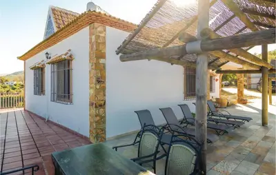 Plano de Cozy Home In Iznájar With Kitchen