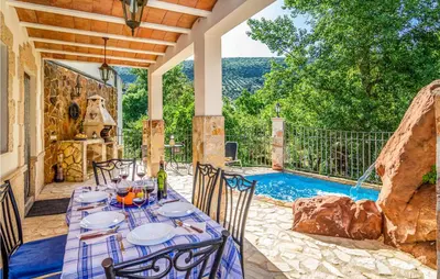 Piscina en o cerca de Beautiful Home In Rute