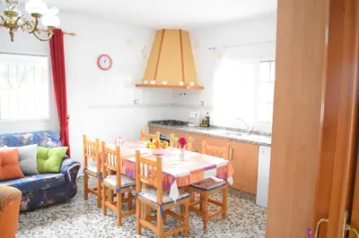 Una cocina o zona de cocina en CASA RURAL ALEJO