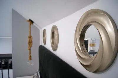 Una televisión o centro de entretenimiento en Fabuloso Loft en Centro Histórico de Córdoba con Parking bajo reserva Tendillas Mezquita-Catedral