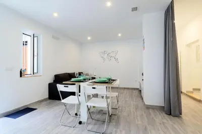 Plano de Acogedor LOFT en Bajo CENTRICO