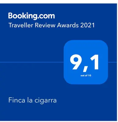 Certificado, premio, señal o documento que está expuesto en Finca la cigarra