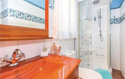 Un baño de Pet Friendly Home In Periana