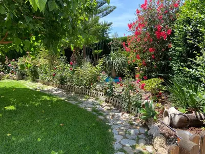 Jardín al aire libre en Villa Hierbabuena