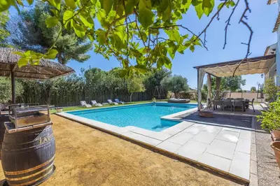 Piscina en o cerca de Casa Rural La Teja