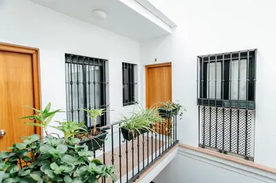 Un balcón o terraza de Bright Duplex W/ Terrace