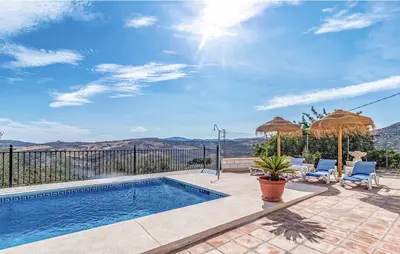 Piscina en o cerca de Cortijo Sylvestris