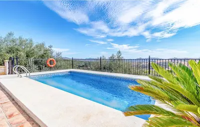 Piscina en o cerca de Cortijo Sylvestris