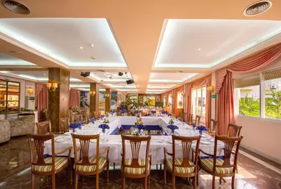 Un restaurante o sitio para comer en Hotel Hidalgo