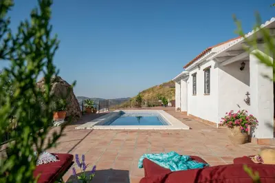 Piscina en o cerca de Villa with views and private pool near Malaga.