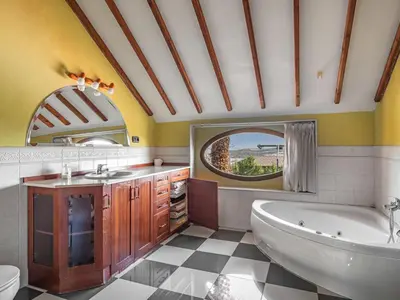 Un baño de Villa El Balcon by Interhome