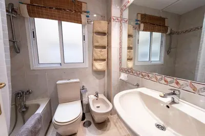 Un baño de Apartamento Nervión Relax and Work (wifi)