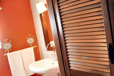 Un baño de Welcoming House in Alcaracejos with Shared Pool