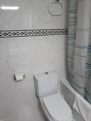 Un baño de CALIFAL