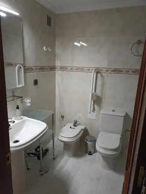 Un baño de CALIFAL