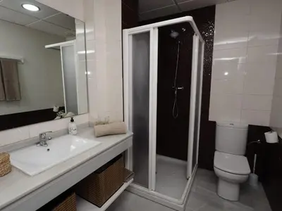 Un baño de CALLE ABEJAR,PLAZA