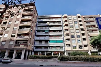 Edificio en el que se encuentra el apartamento