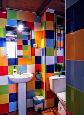 Un baño de La Puerta Verde de las Setas de Sevilla