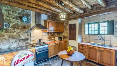 Una cocina o zona de cocina en Charming Villa in Montefrío with Private Pool