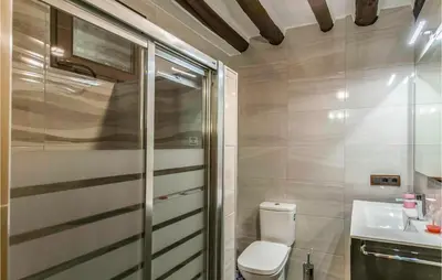 Un baño de Gorgeous Home In Puertollano