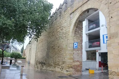 Plano de Loft Turístico en casco histórico, Wifi y TV satélite gratis