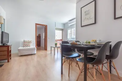 Zona de estar de Apartamento luminoso y acogedor en Sevilla. A/C.