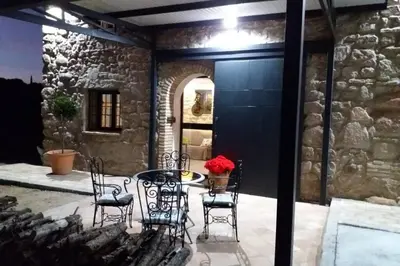 Un patio o zona al aire libre en Viña Las Olivas