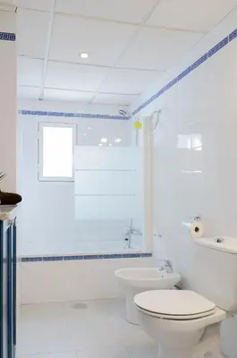 Un baño de Mezquita Apart. with Free Parking