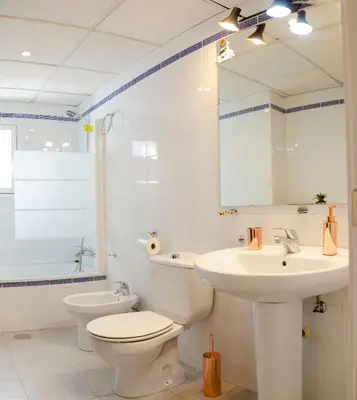 Un baño de Mezquita Apart. with Free Parking